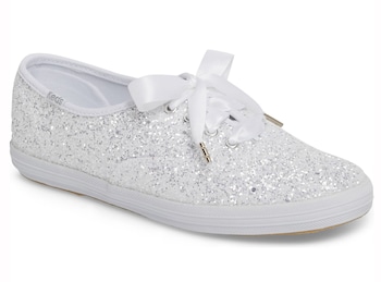 EComm, Gifts for Brides